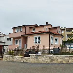  Apartman Tonis